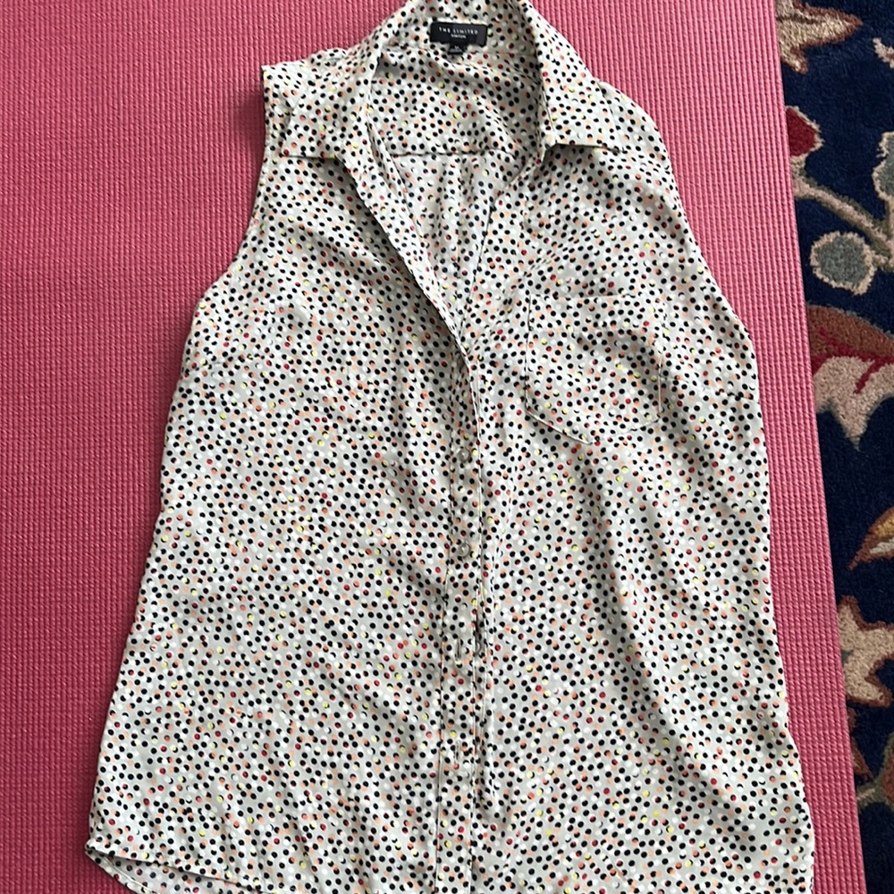 Like new sleeveless she’ll